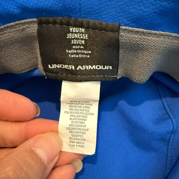 Under Armour Youth Golf Bucket Hat Bright Blue Tiny Golf Club Pattern OSFA - Picture 5 of 5